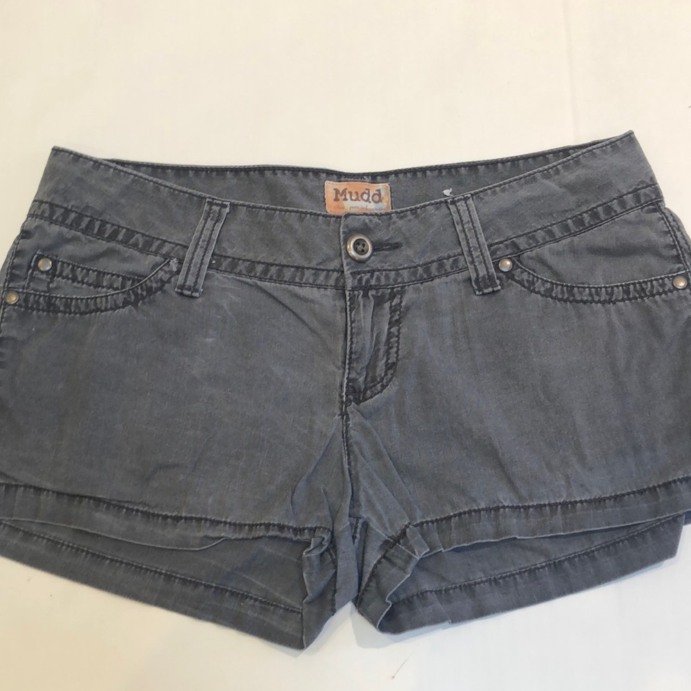 MUDD 2.5” grey denim shorts low rise